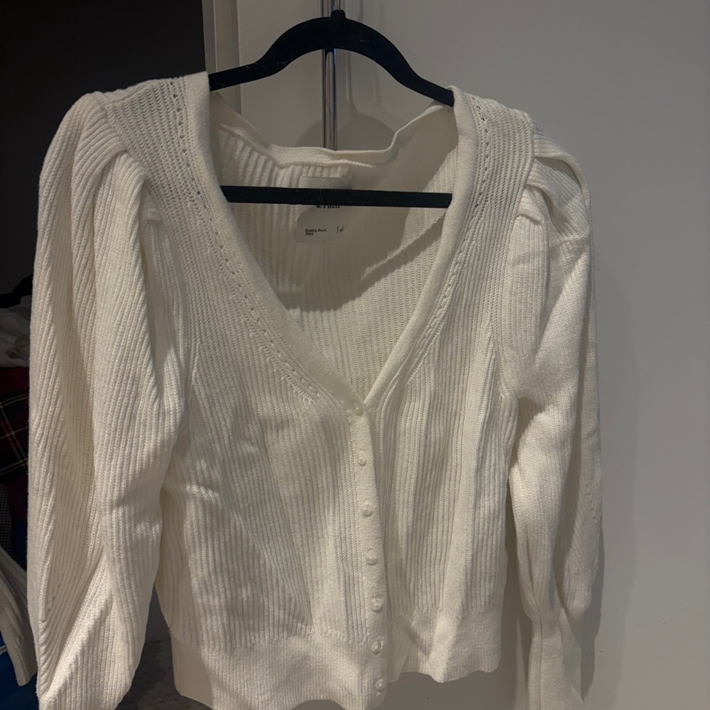 Abercrombie & Fitch Cream Cardigan Sweater